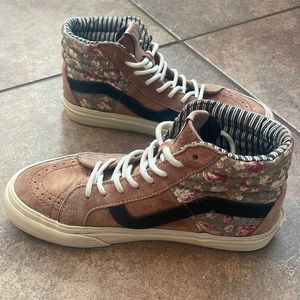 Vans Floral High Top Skate Shoes in Brown and Roses W6/M4.5